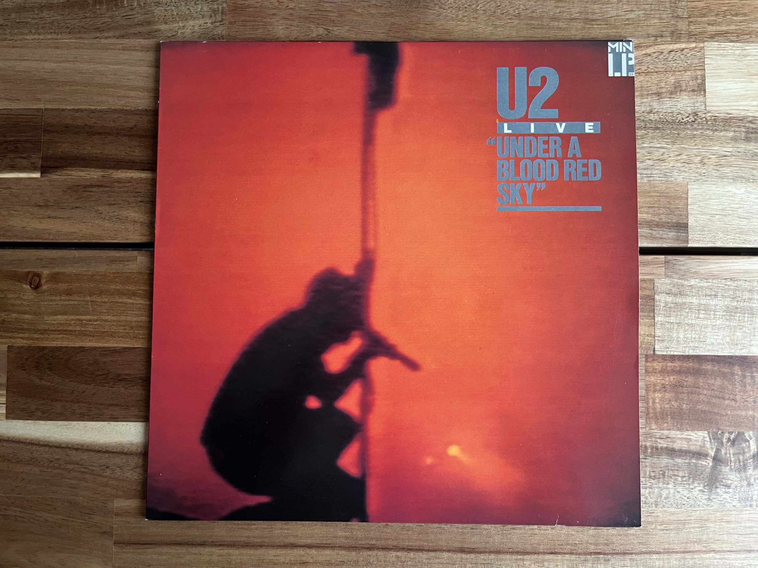 U2
