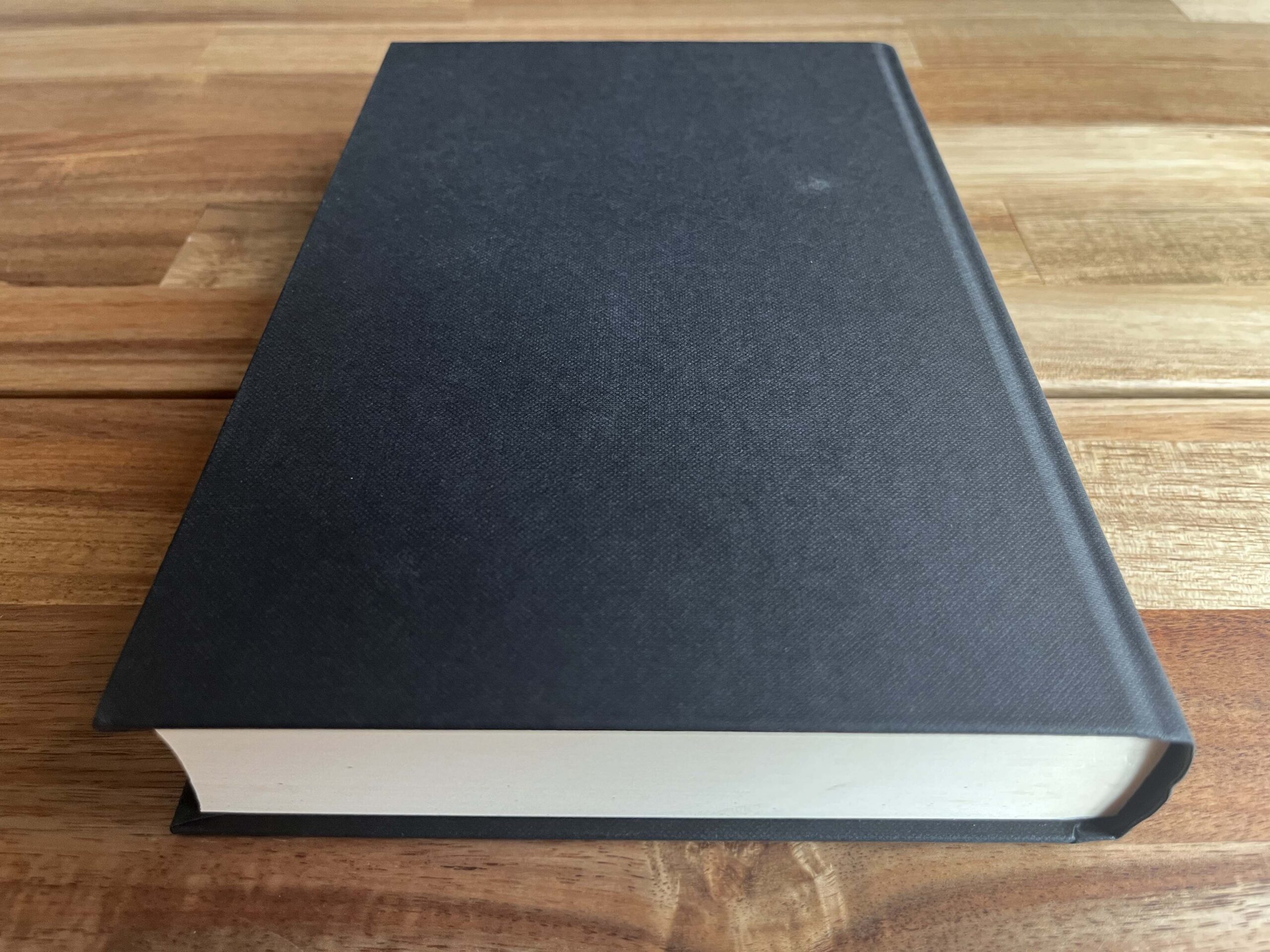 Eleanor Catton, Birnam Wood, Signed, First Edition, First Printing, 2023 - Image 9